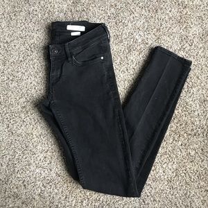 🌿Black low rise super skinny jeans